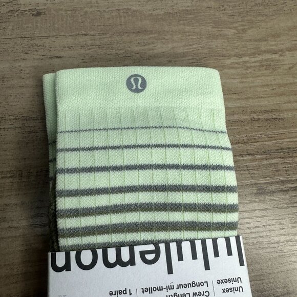 NWT Lululemon Unisex Power Stride Crew Socks *Reflective Size Large (ELIX/BALF) - Picture 5 of 16